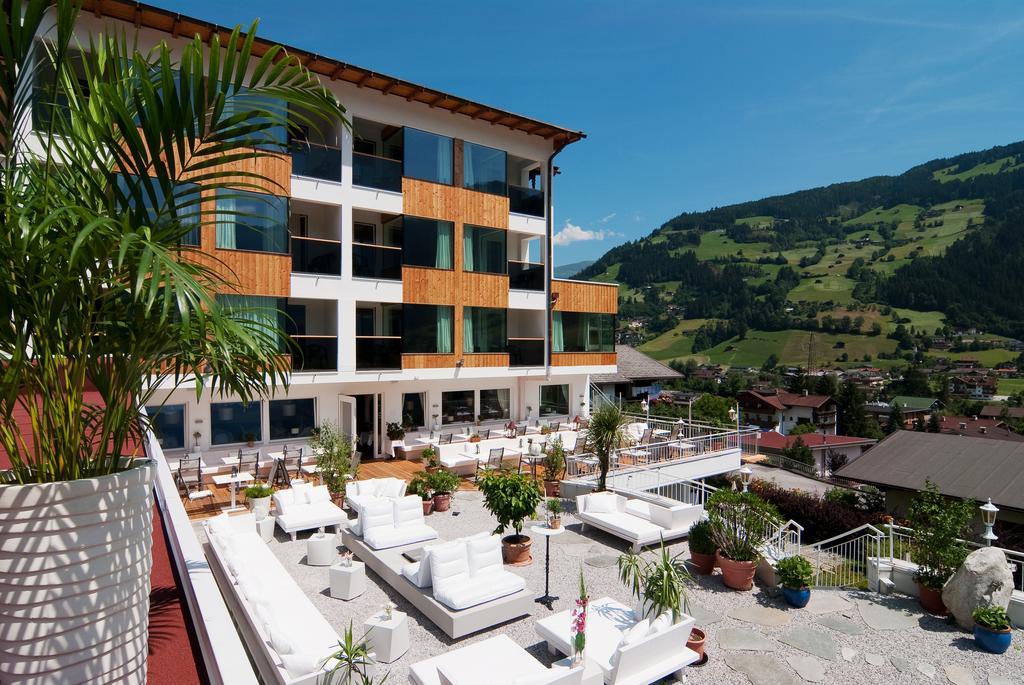 Alpenhotel Stefanie Hippach Exterior photo