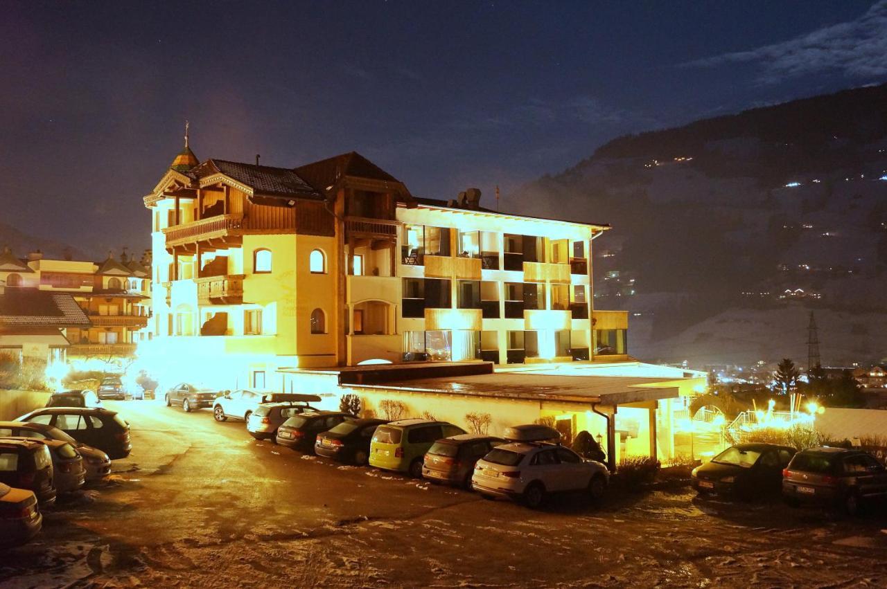 Alpenhotel Stefanie Hippach Exterior photo
